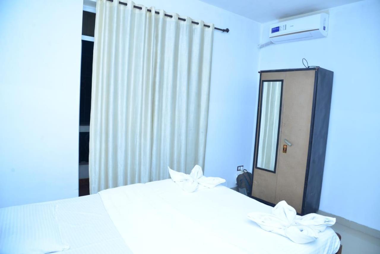 Cliff Heaven 2 Bhk Ac * Orlim
